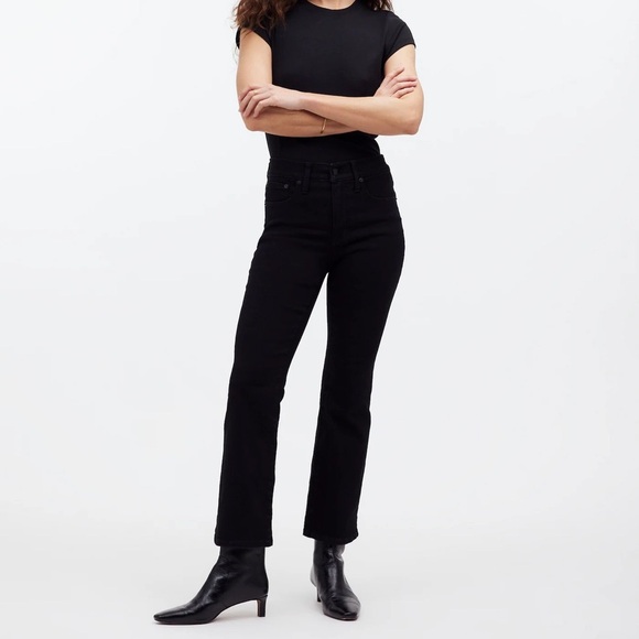 Madewell Mid-Rise Kick Out Crop Jeans in "Black Rinse Wash" Size 28 - Picture 1 of 16